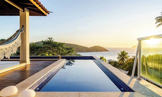 Joao Fernandes House | Cap Ferrat Mansion Cozy house in Búzios, with an excellent location.