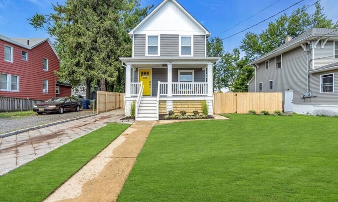 Neptune City House | Bradley Park Beach House, Passes Included!