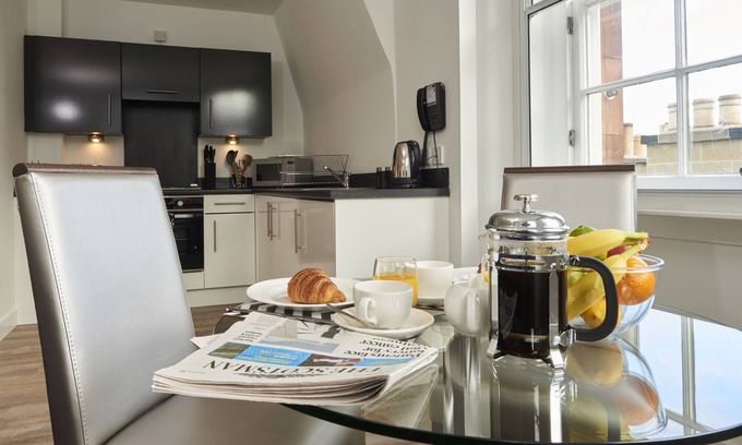 New Town Apartment | Braid Apartments by Mansley