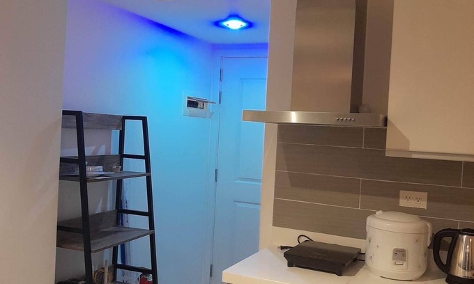 Paranaque Condo | Brand New 1 bedroom Condo in Metro Manila near BGC near airport