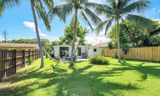 Boca Raton House | Brand new 2 bed/2 bath tropical retreat -BIG yard