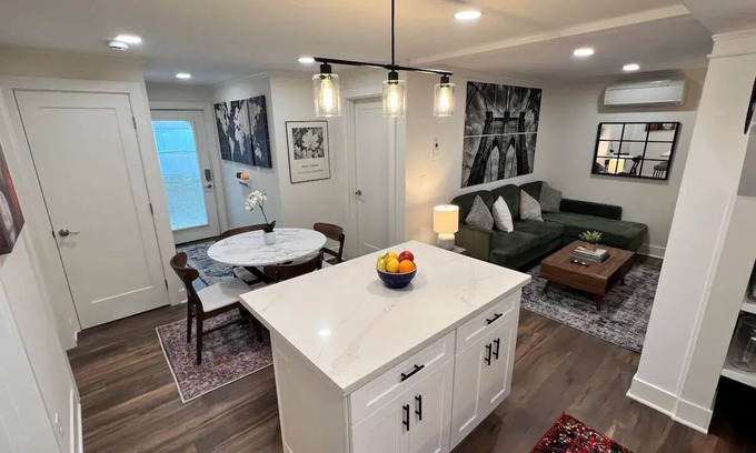 Ballard Apartment | Brand New 2-Bedroom Apartment in Ballard!