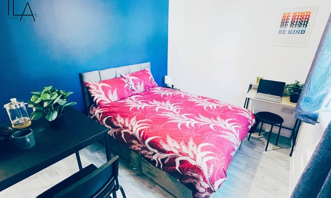 Langley Marish House | Brand New 3 Beds Flat | Netflix Wifi Parking | Heathrow Slough Windsor Pinewood