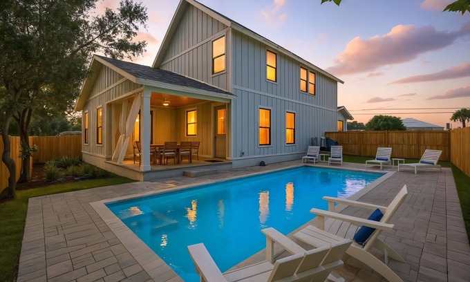 Gulf Lagoon Beach House | BRAND NEW 5br House ~ 2min walk to beach~ PrivatePool~GameRoom