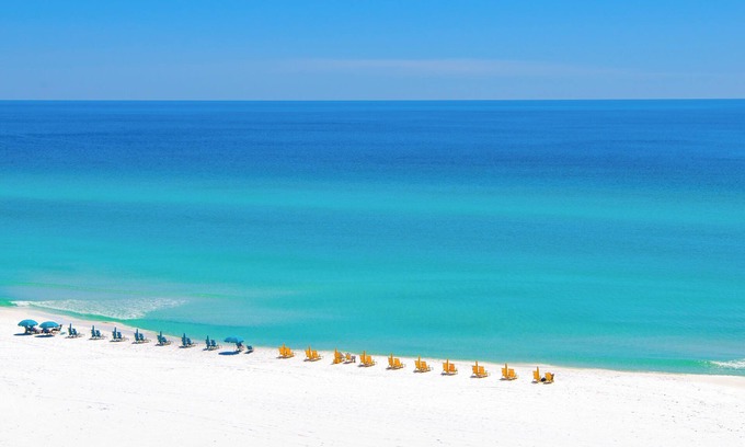 Sandestin House | Brand New 6 Seat Golf Cart ~ Beach, Golf, Tennis, Shops, and Dining