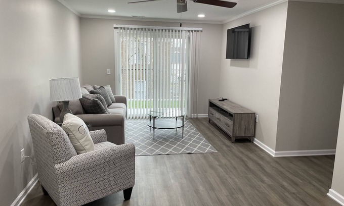 Madisonville Apartment | Brand New Apartment 1bd/1bth unit w/washer