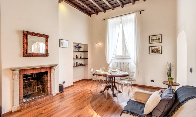 Roman Ghetto Apartment | BRAND NEW BRIGHT & CHARMING FLAT