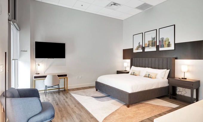 Donelson Hotel | Brand New! Corporate Traveler's Retreat!