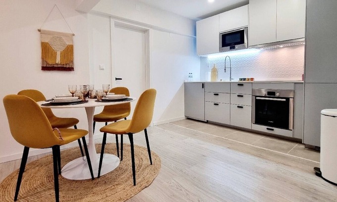 Mina Apartment | Brand New & Cosy