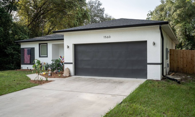 Orange City House | Brand New, Dog Friendly, 3Bd 2Ba, Great Location