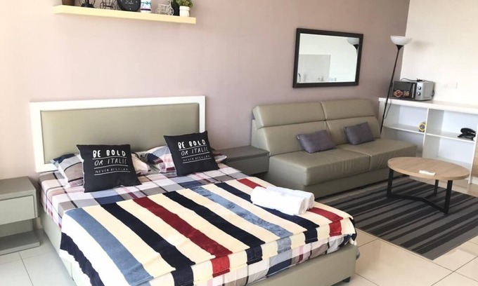 Bangi Sentral Apartment | *BRAND NEW* EVO SUITES CAN SELF IN (WiFi)