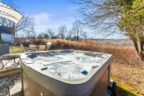 Ledyard House | Brand new home minutes to casino
