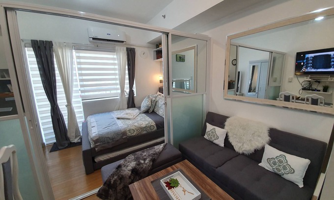 Ususan Condo | Brand new immaculate and fully furnished1 BR + balcony