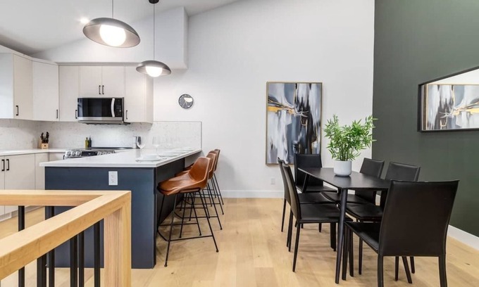 Rosscarrock House | Brand New Perfect Family Home, w/Garage Parking
