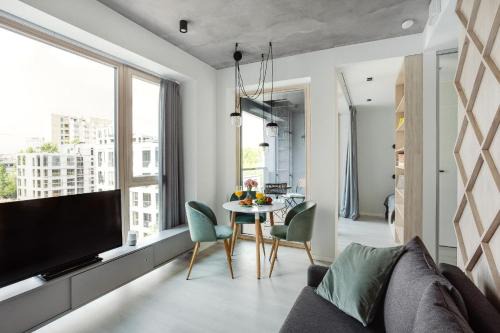 Business District Apartment | Brand New Smart House City Center