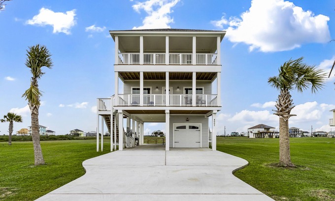 Indian Beach House | Brand New Spacious Home Quiet Neighborhood