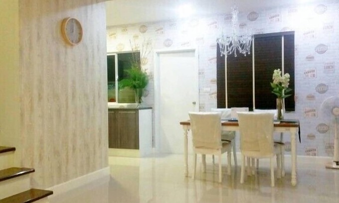 Mae Hia House | Brand New Town Home In Great Location
