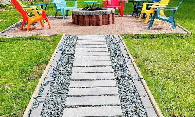 Halifax House | Brand-New & Tranquil Retreat: Backyard ~ Parking!