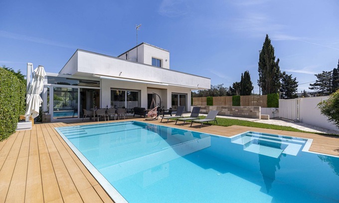 Lecce Villa | Brand new villa with exclusive pool in Lecce.