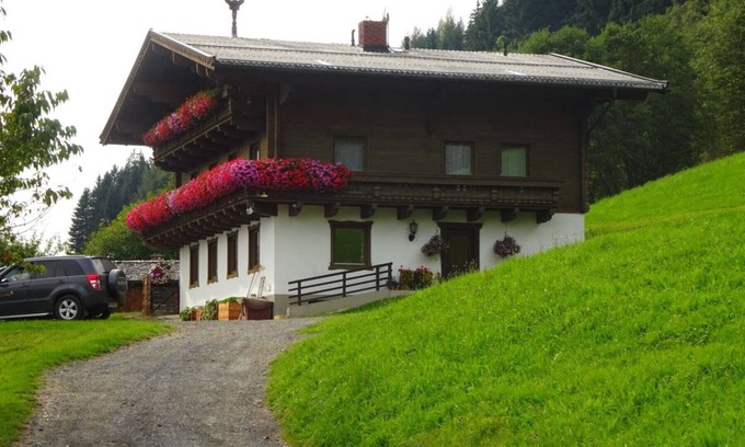 Mittersill Apartment | Brandnerhof vacation apartment in Mittersill with fantastic panoramic views