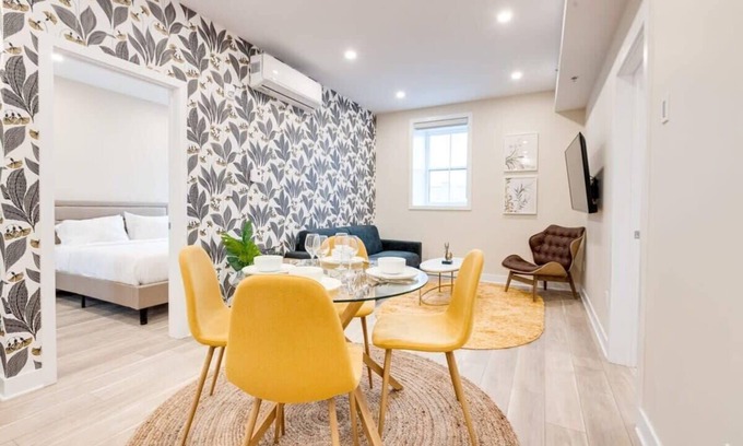 Plateau Mont Royal Apartment | *BrandNew* 2BR+SofaBed w/Roof Top in MTL -32