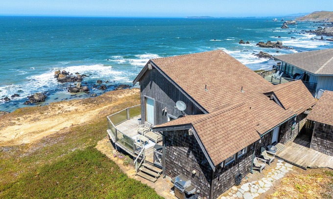 Dillon Beach House | BreakingWaves-Let the Waves Lull You to Sleep!The Ocean IS your Backyard!WIFI