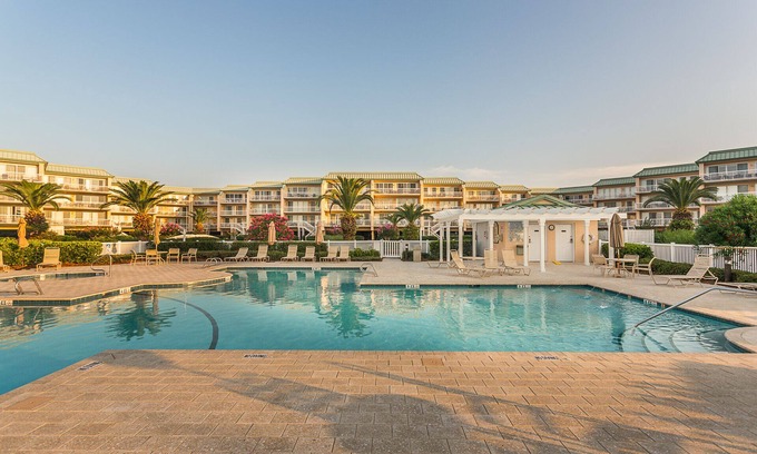 Saint Simons Island House | Breathtaking, Newly Remodeled Top Floor Oceanfront Views - St. Simons Grand condo
