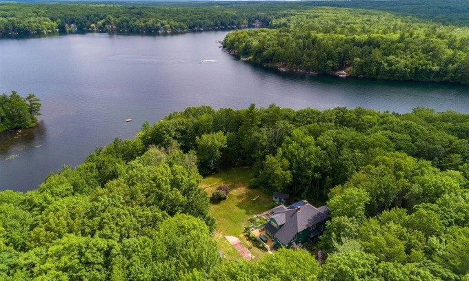 Lyman House | Breathtaking Lakefront Compound With Four Buildings and Every Amenity