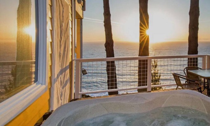Shelter Cove Condo | Breathtaking Oceanview! by OceanviewHotTubs Tesla Charging Shelter Cove, CA