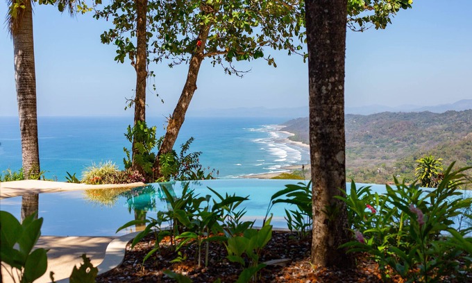 Mal Pais Villa | Breathtaking Sunsets And Amazing Ocean Views in Mal Pais. Sleeps 10.