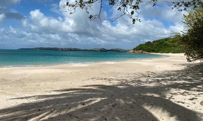 St. John's Villa | Breeze by the sea