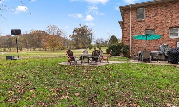 Goodlettsville House | Brenda Lee History 2BR Villa | Pool, Hot Tub