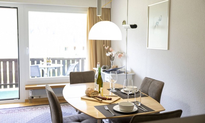 Engadin Scoul Apartment | Brentschpark No. 28: Charming renovated 2.5-room flat in the quiet located Brentschpark