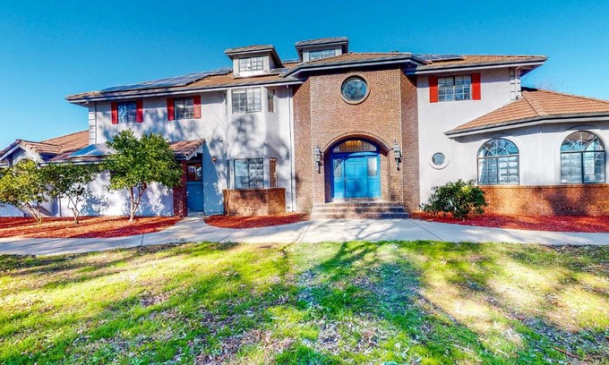 Brentwood House | Brentwood Estate