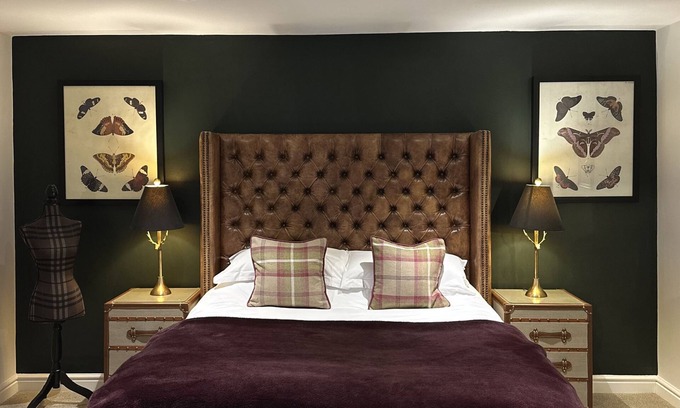 Foolow Cottage | Brewers Cottage - sleeps 2 guests in 1 bedroom