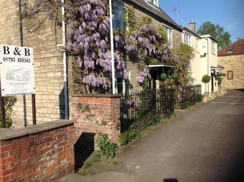 Swindon Bed & Breakfast | Brewery Farm House Bed & Breakfast