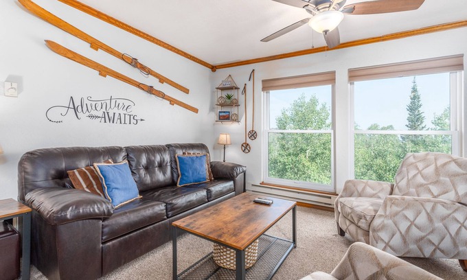 Brian Head Condo | Brian Head Ski Condo, 2 Bed, 2 Bath, Pool, Jacuzzi, Main Building, Elevator