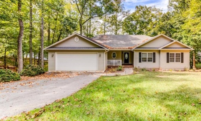 Westlake Corner House | Briarcliff