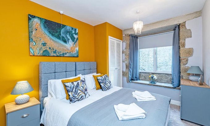 Giggleswick Apartment | Bridge End Mill by Guestz