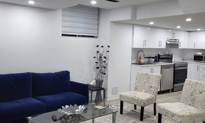 Angus Apartment | Bright 2 Bedroom Entire Basement Apartment