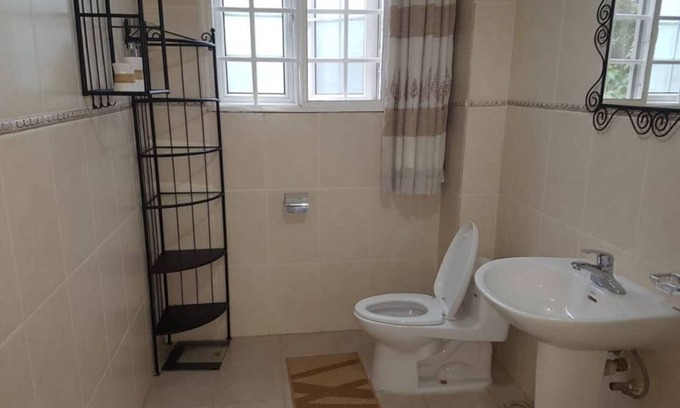 Remera House | Bright 2 bedroom with AC