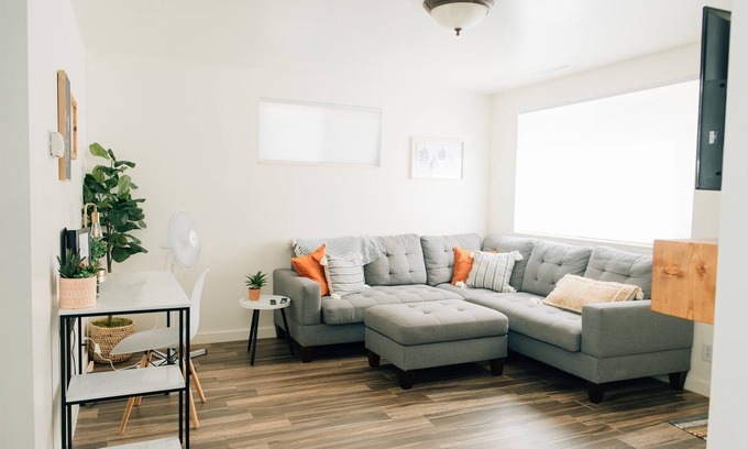 Logan Apartment | Bright 2br Great Location Near USU and Downtown