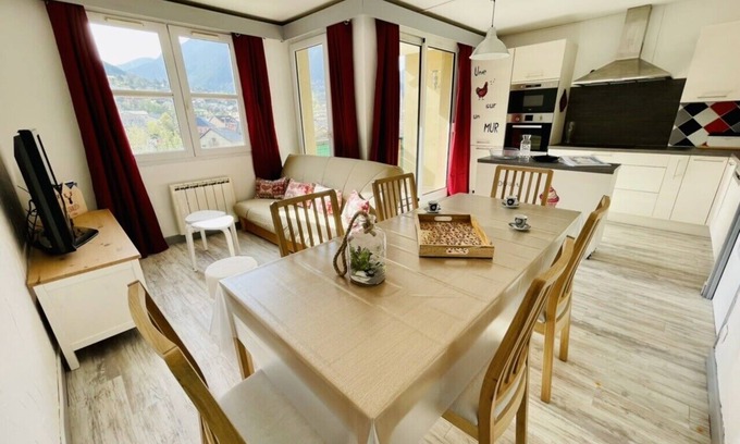 Briancon Apartment | Bright 50 M² With Balcony And View On The Valley