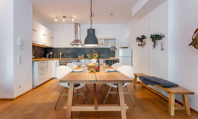 Hinterthal Apartment | Bright and spacious home with in-house sauna