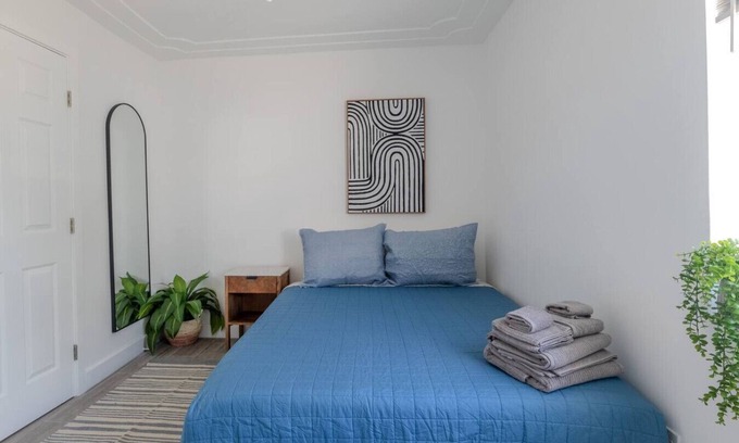 Little Ranches Apartment | Bright and Cozy 1bed/w free parking!