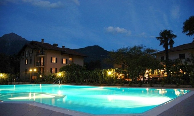Domaso Apartment | Bright and modern apartments with pool and beach and luxurious villas on the S