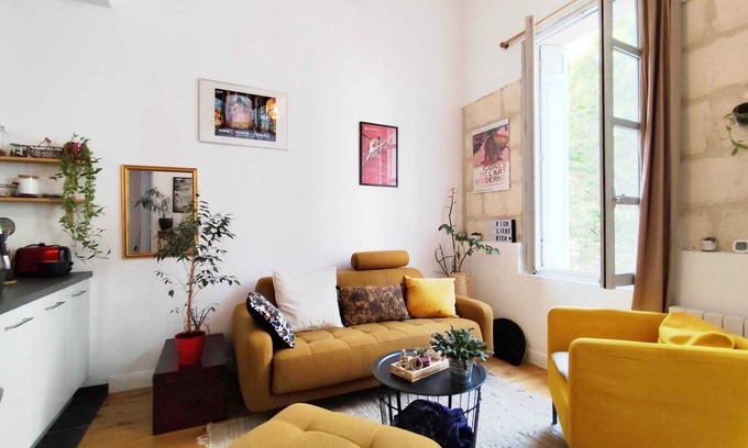 Bastide Apartment | Bright and warm apartment in Bordeaux