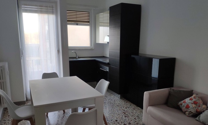 Turin Apartment | Bright Apartment in residential area with balconies