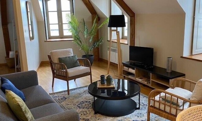 Vannes Apartment | Bright apartment near the heart of Vannes
