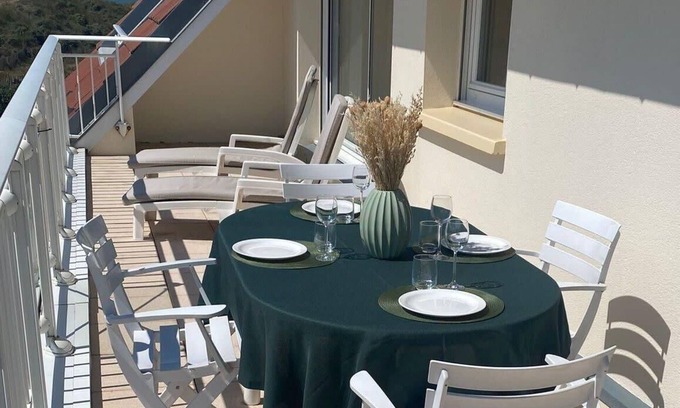 Merlimont-Plage Apartment | Bright apartment with balcony in the sun